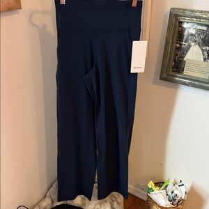 NWT lululemon align wide leg pants. Size 6. Regular